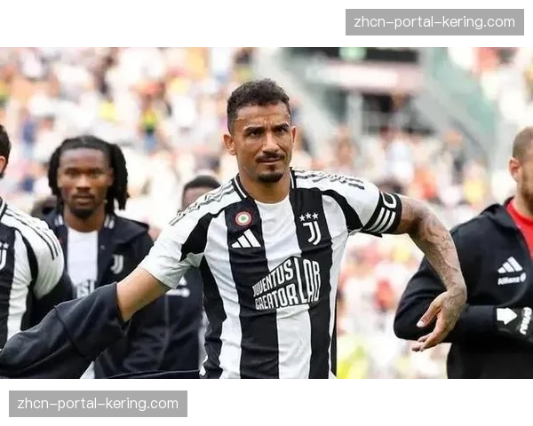 伤情更新：尤文后卫达尼洛疑似肌肉拉伤，被替换下场